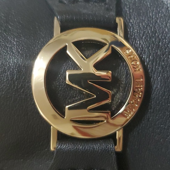 Michael Kors brand new in box size 6 black - Picture 3 of 6